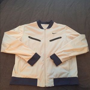 Nike wind breaker